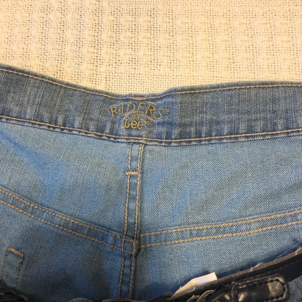 Women’s shorts - Picture 4 of 9